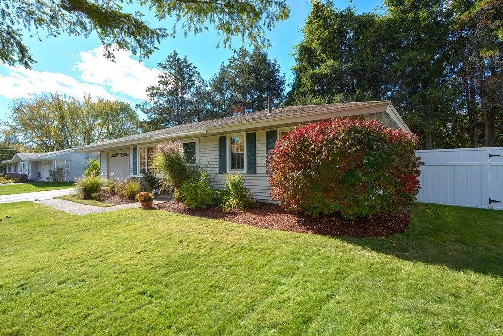 95 Temi Road Bellingham, MA 02019 - Photo 3 of 34 Gallery Image 3