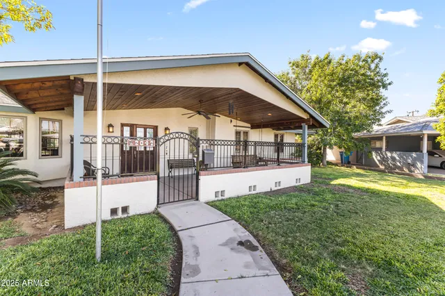 a house view with a outdoor space