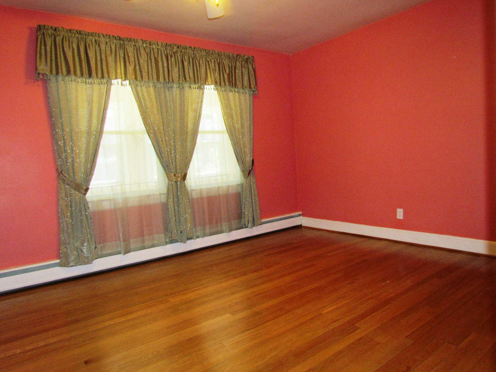 2605 Greenview Road Roanoke, VA 24018 - Photo 14 of 30 Bedroom 3