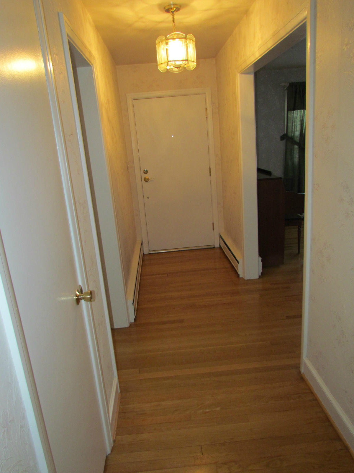 2605 Greenview Road Roanoke, VA 24018 - Photo 30 of 30 Foyer