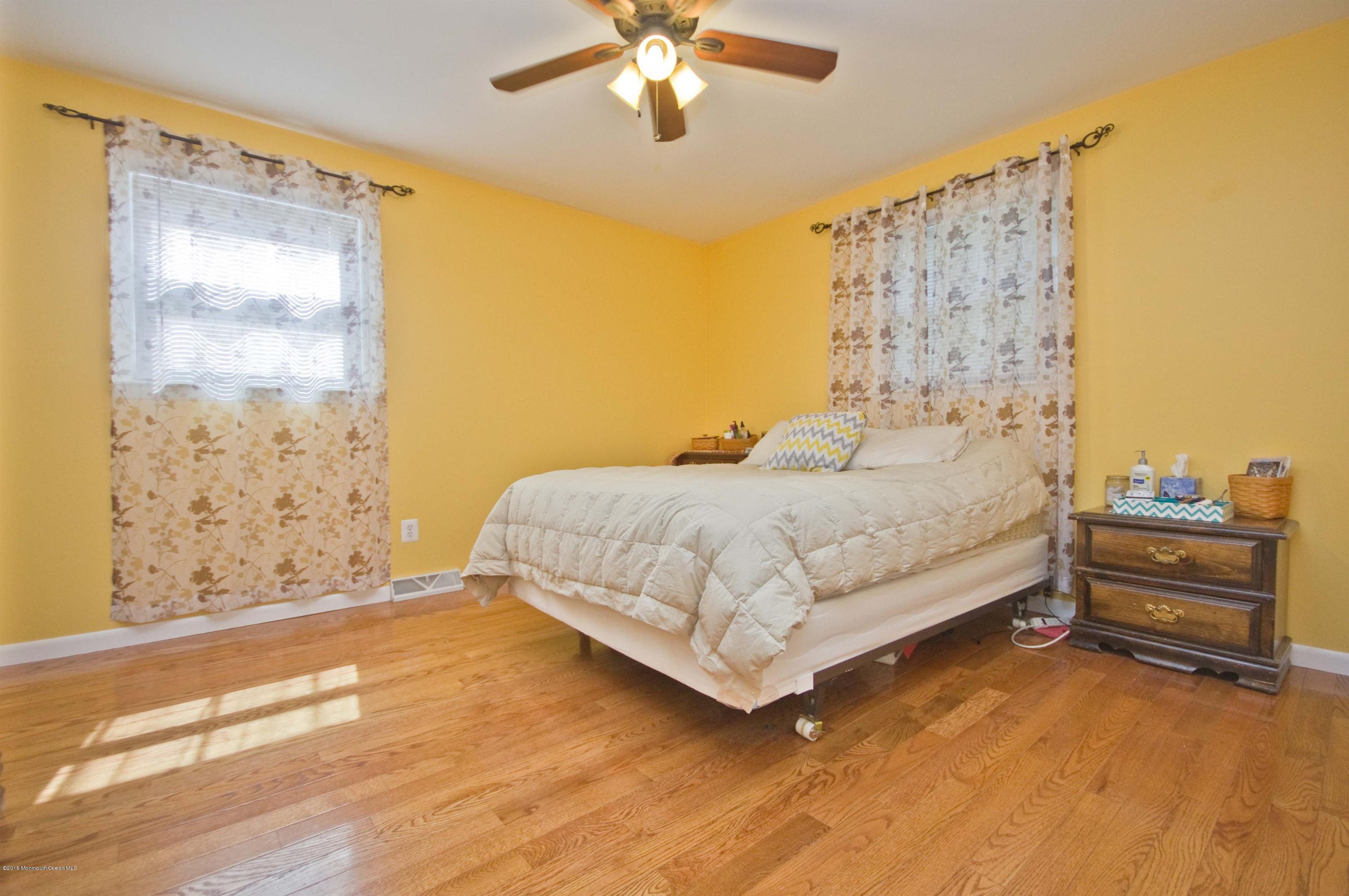 810 Neck Road Burlington, NJ 08016 - Photo 17 of 41 017_BEDROOM