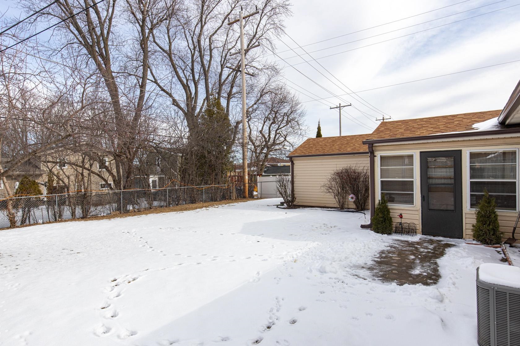 224 East Pershing Street Appleton, WI 54911 - Photo 20 of 24