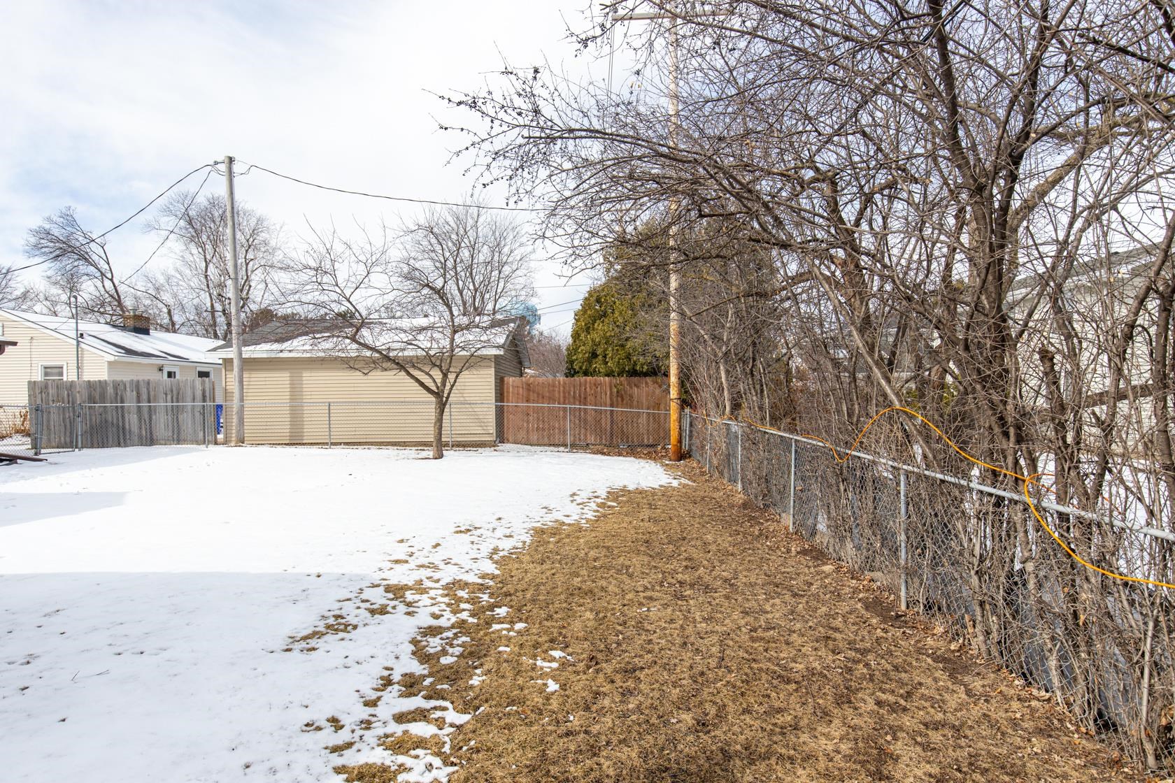 224 East Pershing Street Appleton, WI 54911 - Photo 22 of 24