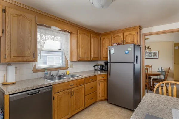 $250,000 | 224 East Pershing Street, Appleton, WI 54911