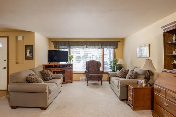 $250,000 | 224 East Pershing Street, Appleton, WI 54911