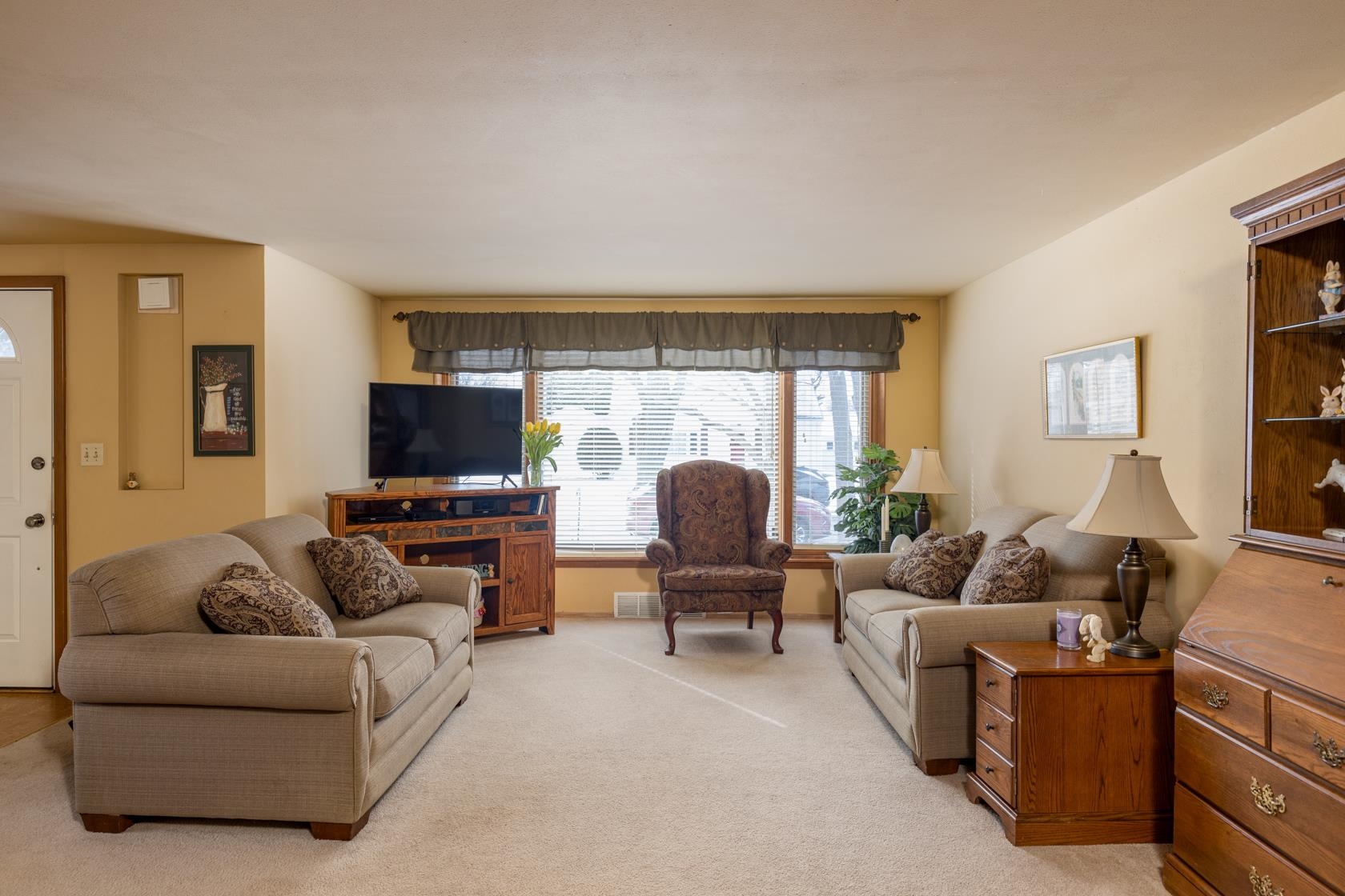 224 East Pershing Street Appleton, WI 54911 - Photo 4 of 24