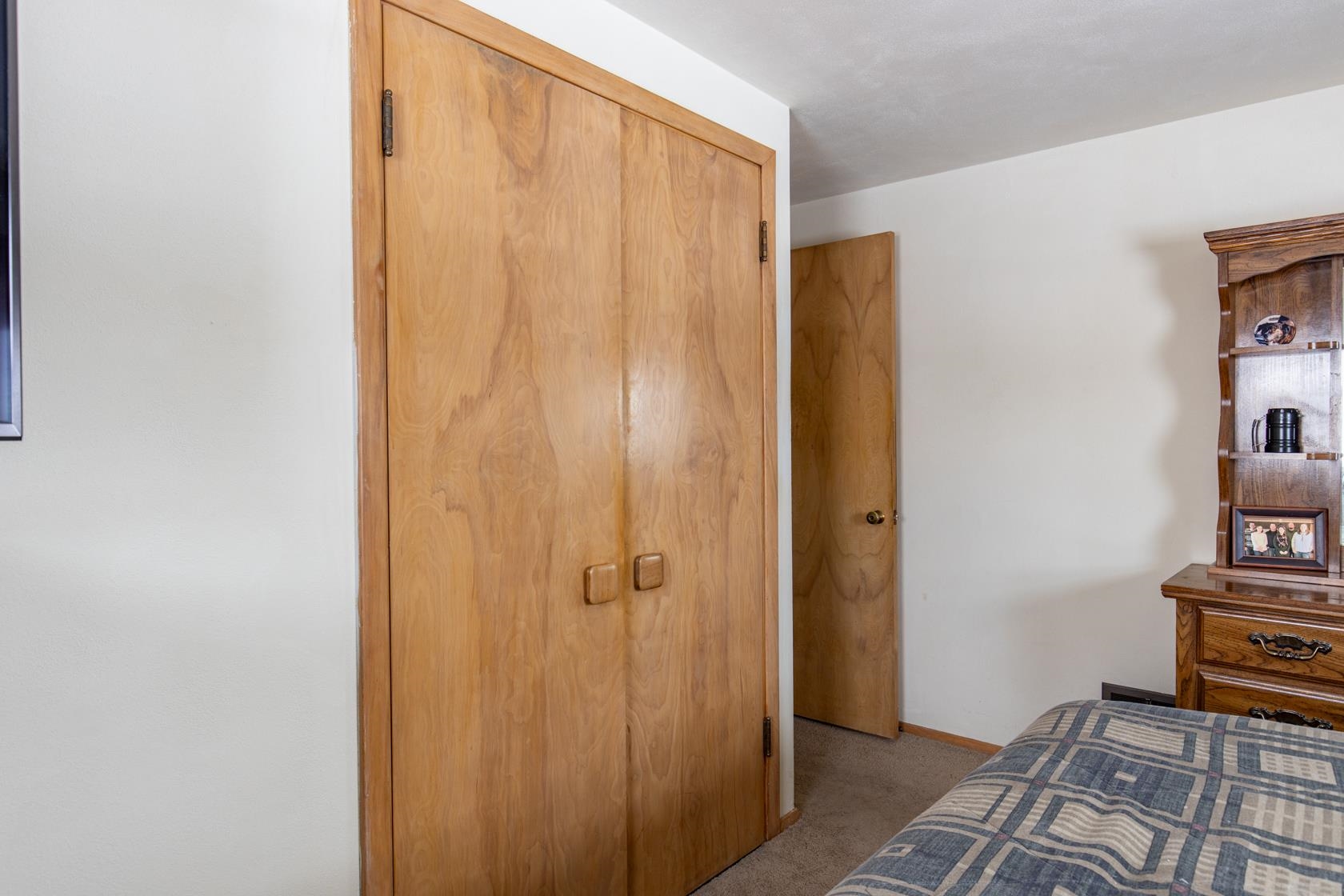 224 East Pershing Street Appleton, WI 54911 - Photo 8 of 24