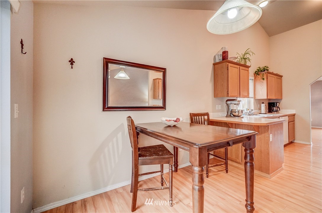 14519 Southeast 188 Way Renton, WA 98058 - Photo 11 of 31 Gallery Image 11