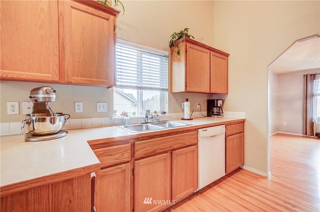 14519 Southeast 188 Way Renton, WA 98058 - Photo 13 of 31 Gallery Image 13