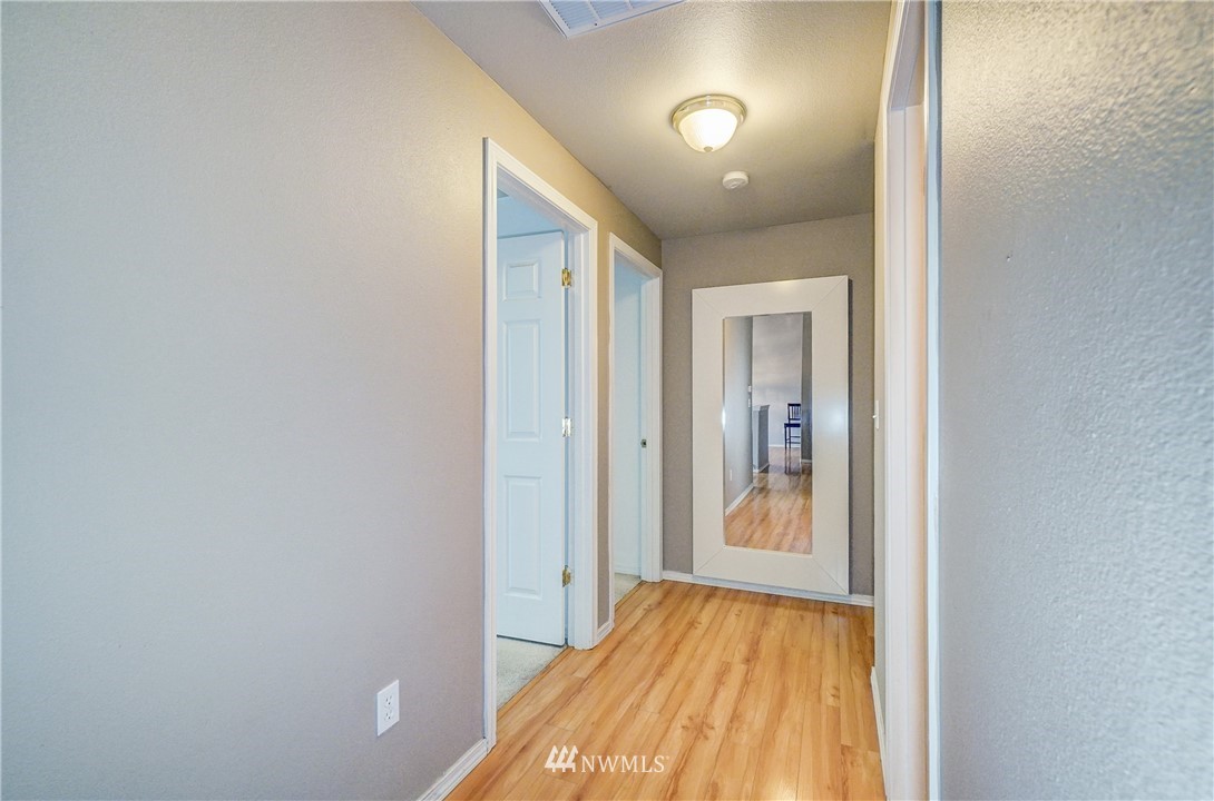 14519 Southeast 188 Way Renton, WA 98058 - Photo 15 of 31 Gallery Image 15