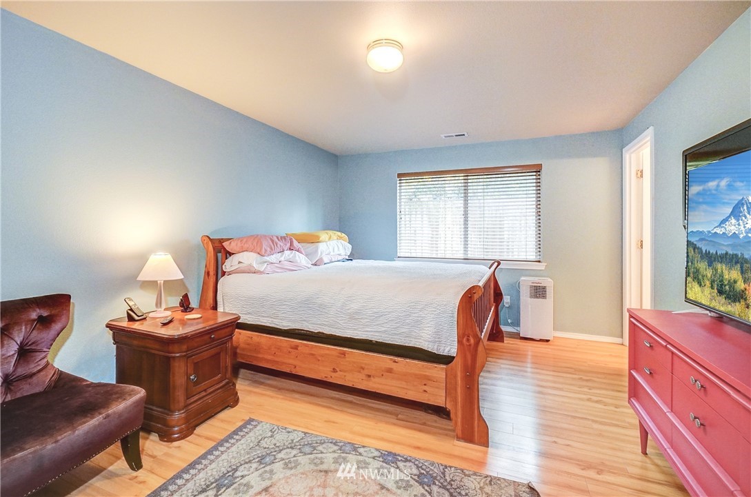 14519 Southeast 188 Way Renton, WA 98058 - Photo 16 of 31 Gallery Image 16