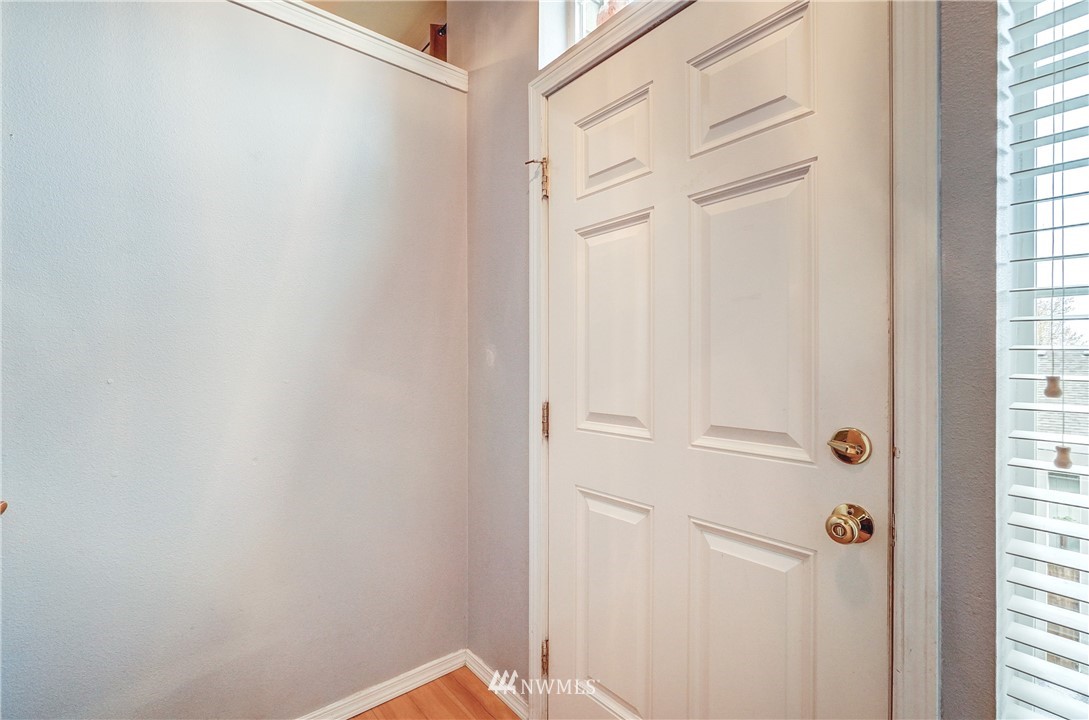 14519 Southeast 188 Way Renton, WA 98058 - Photo 3 of 31 Gallery Image 3