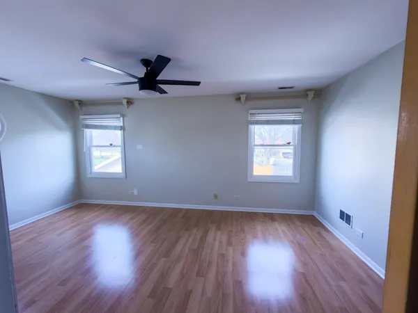 $399,000 | 5367 Sequoia Court, Gurnee, IL 60031