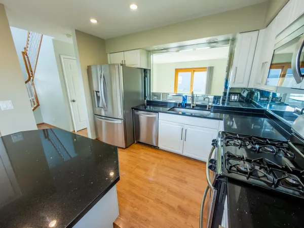 $399,000 | 5367 Sequoia Court, Gurnee, IL 60031