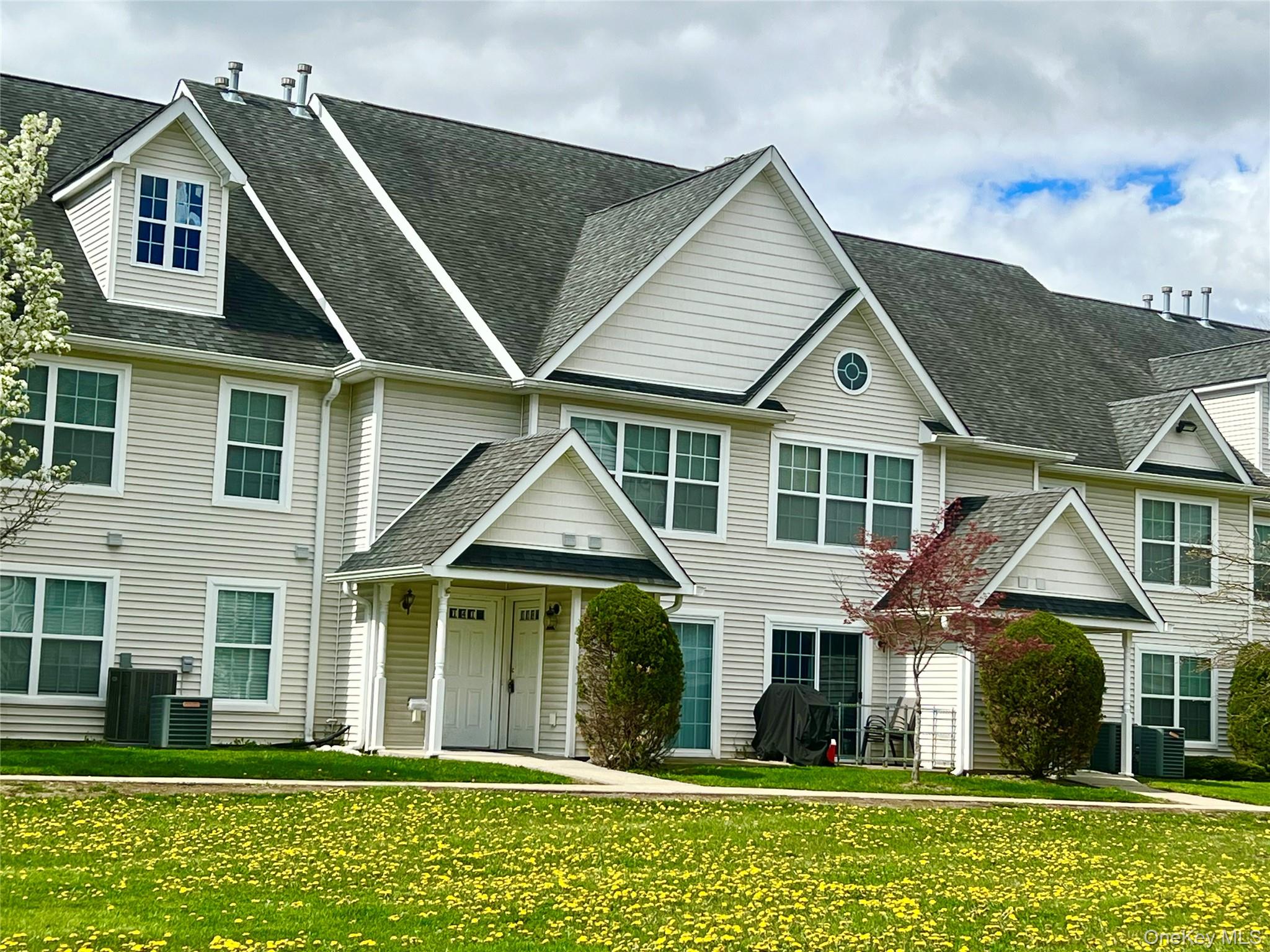 139 Ruth Court Middletown, NY 10940 - Photo 4 of 25