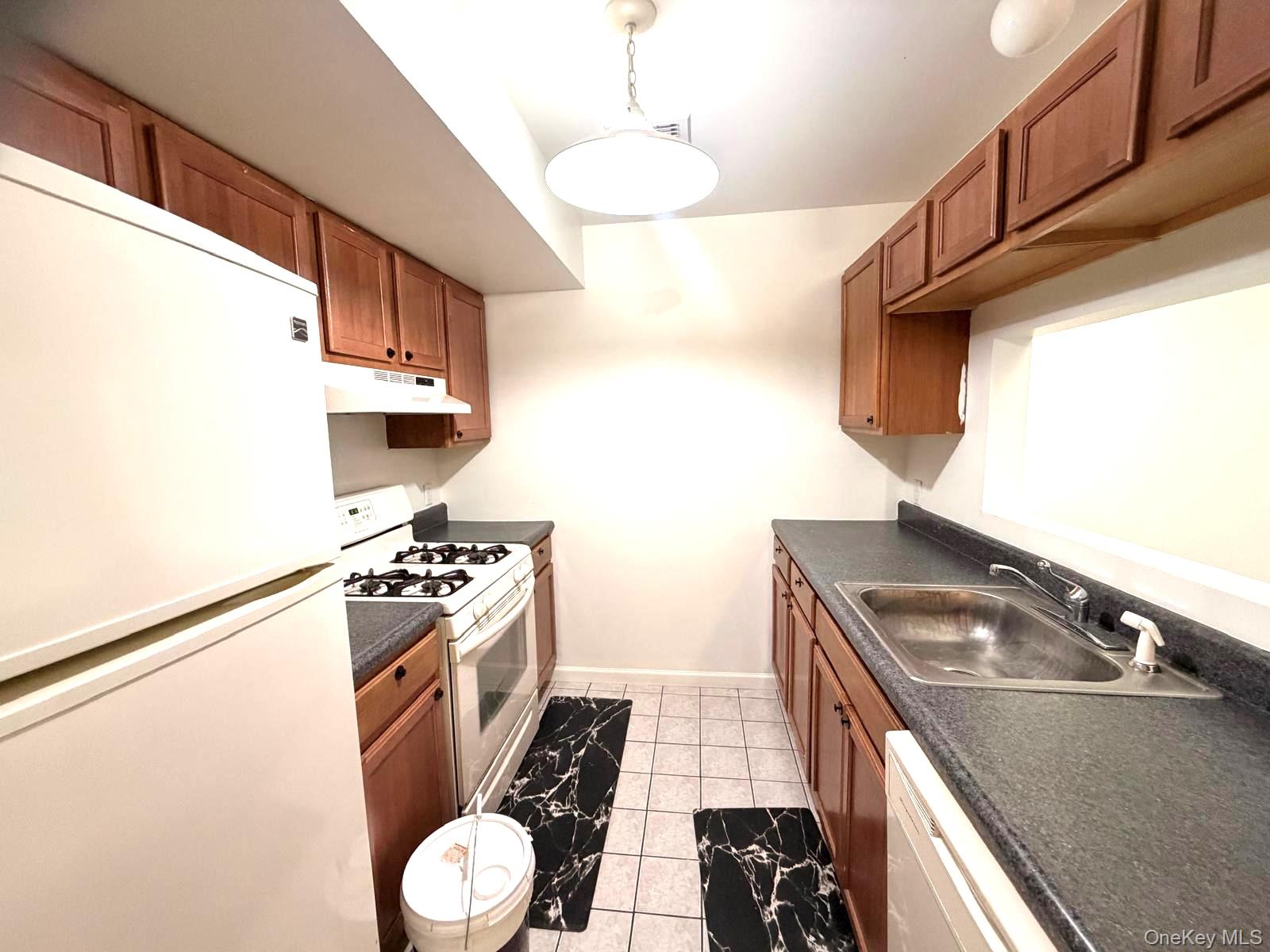 139 Ruth Court Middletown, NY 10940 - Photo 9 of 25