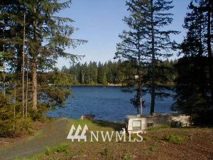 560 East Phillips Lake Loop Road Shelton, WA 98584 - Photo 1 of 1 Gallery Image 1
