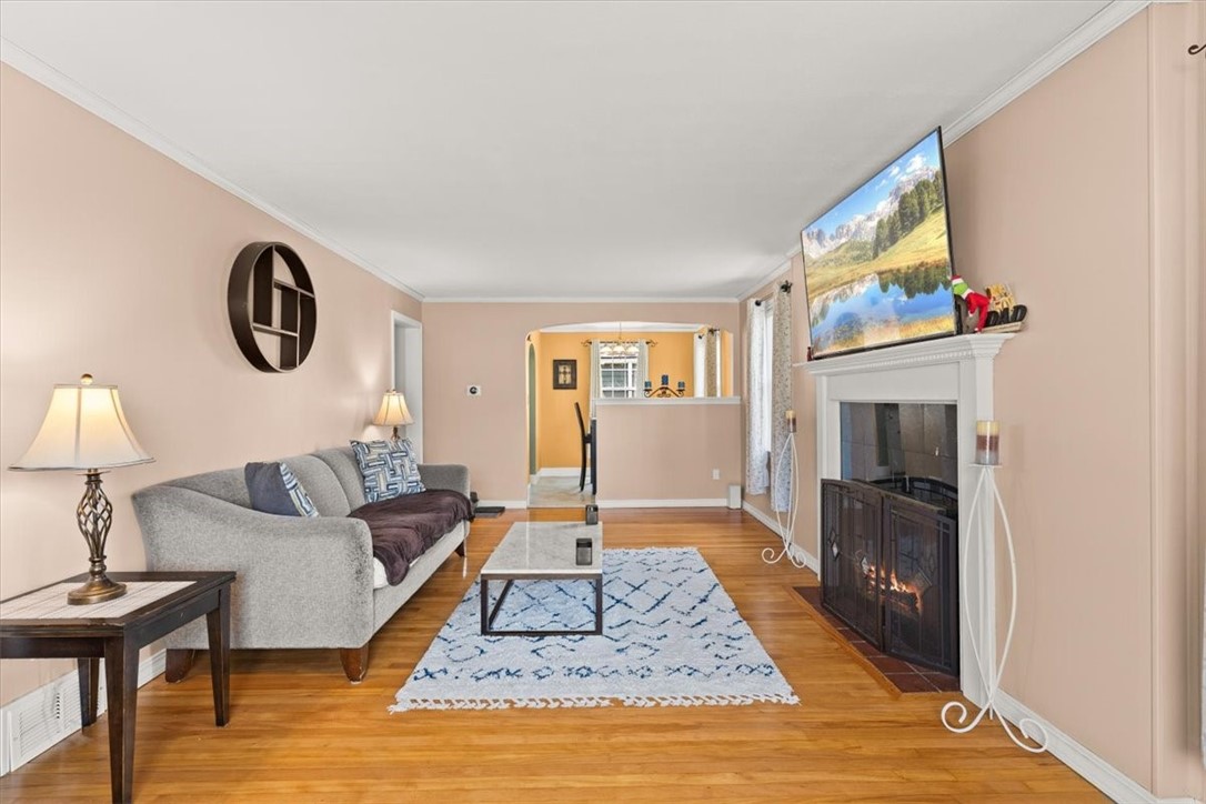 49 Cove Street Pawtucket, RI 02861 - Photo 11 of 36
