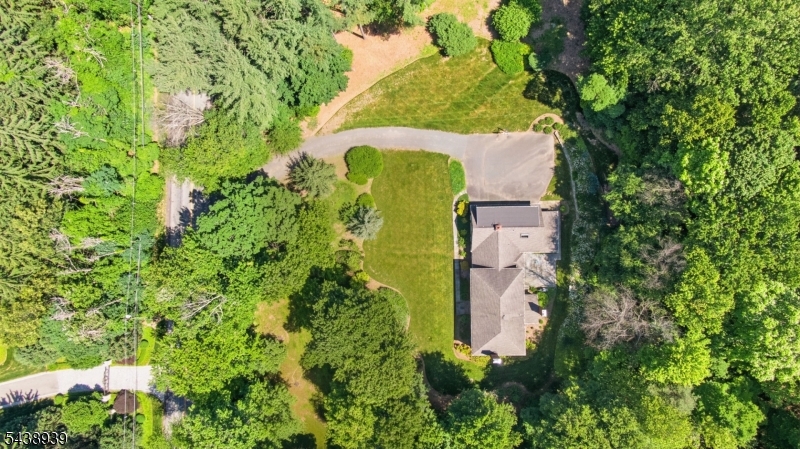 2 Tall Pines Road Morristown, NJ 07960 - Photo 6 of 35