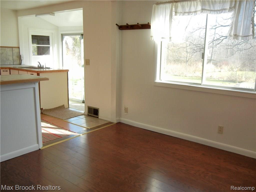9950 Allen Road Clarkston, MI 48348 - Photo 54 of 76