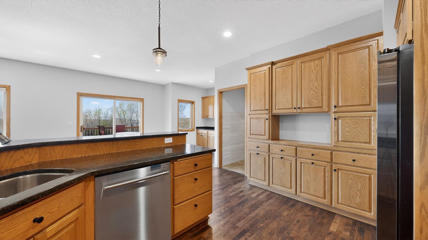 6389 Summit Pointe Road Northwest Rochester, MN 55901 - Photo 11 of 75