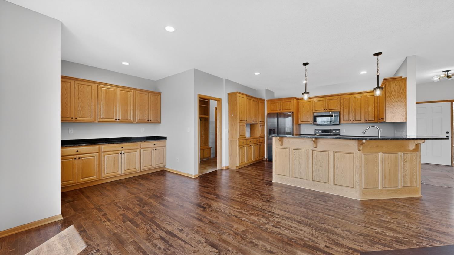 6389 Summit Pointe Road Northwest Rochester, MN 55901 - Photo 14 of 75