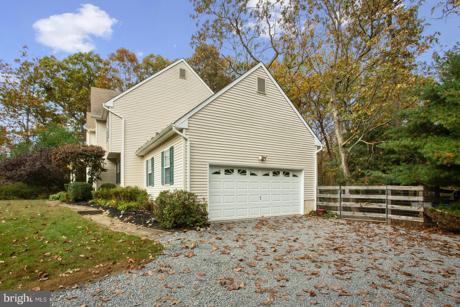209 North Success Road Cream Ridge, NJ 08514 - Photo 4 of 43