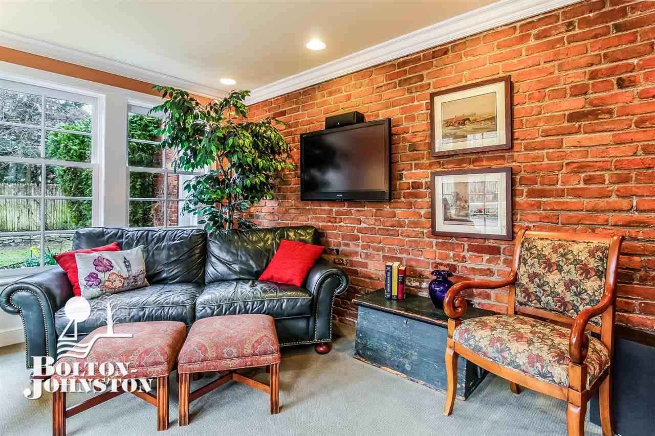 103 Moran Road Grosse Pointe, MI 48236 - Photo 23 of 50 31345349-22.JPG