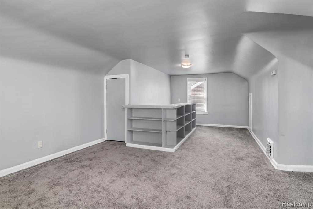15810 Robson Street Detroit, MI 48227 - Photo 11 of 17