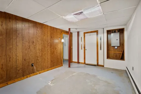 $275,000 | 24 Pine Street, Greenfield, MA 01301