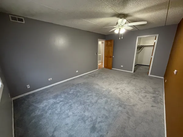 $1,750 | 259 Stoneybrook Lane, Unit 2B, Bloomingdale, IL 60108
