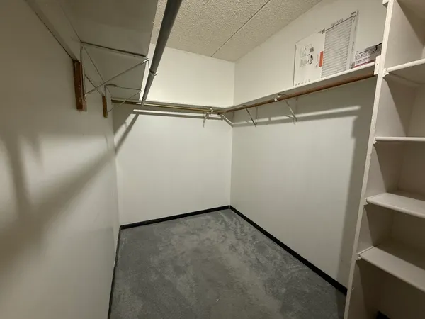 $1,750 | 259 Stoneybrook Lane, Unit 2B, Bloomingdale, IL 60108