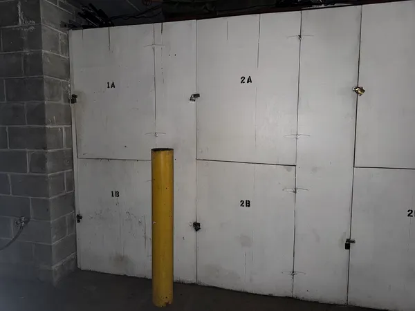 $1,750 | 259 Stoneybrook Lane, Unit 2B, Bloomingdale, IL 60108