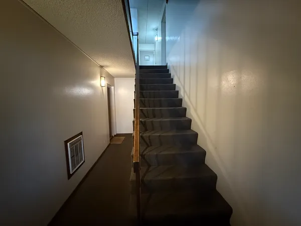 $1,750 | 259 Stoneybrook Lane, Unit 2B, Bloomingdale, IL 60108