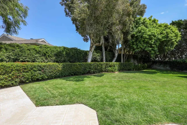 $2,998,000 | 8965 Cliffridge Avenue, La Jolla, CA 92037