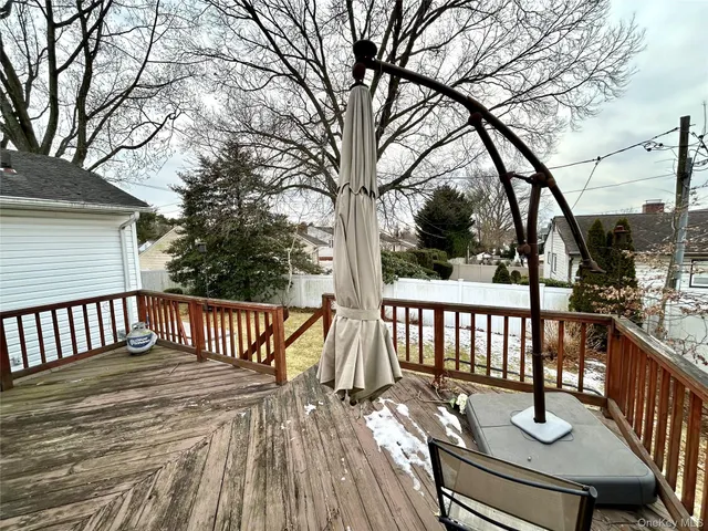 $5,200 | 10 Whitlock Street, Plainview, NY 11803