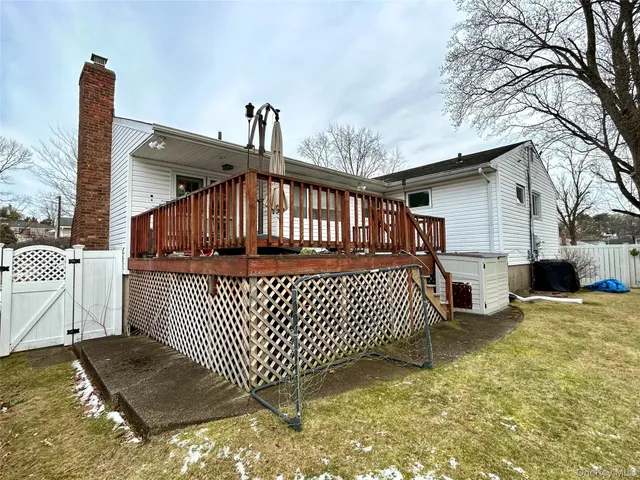 $5,200 | 10 Whitlock Street, Plainview, NY 11803