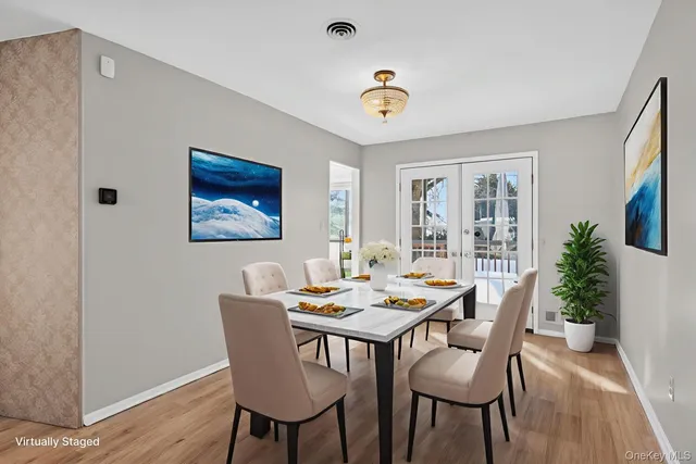 $5,200 | 10 Whitlock Street, Plainview, NY 11803