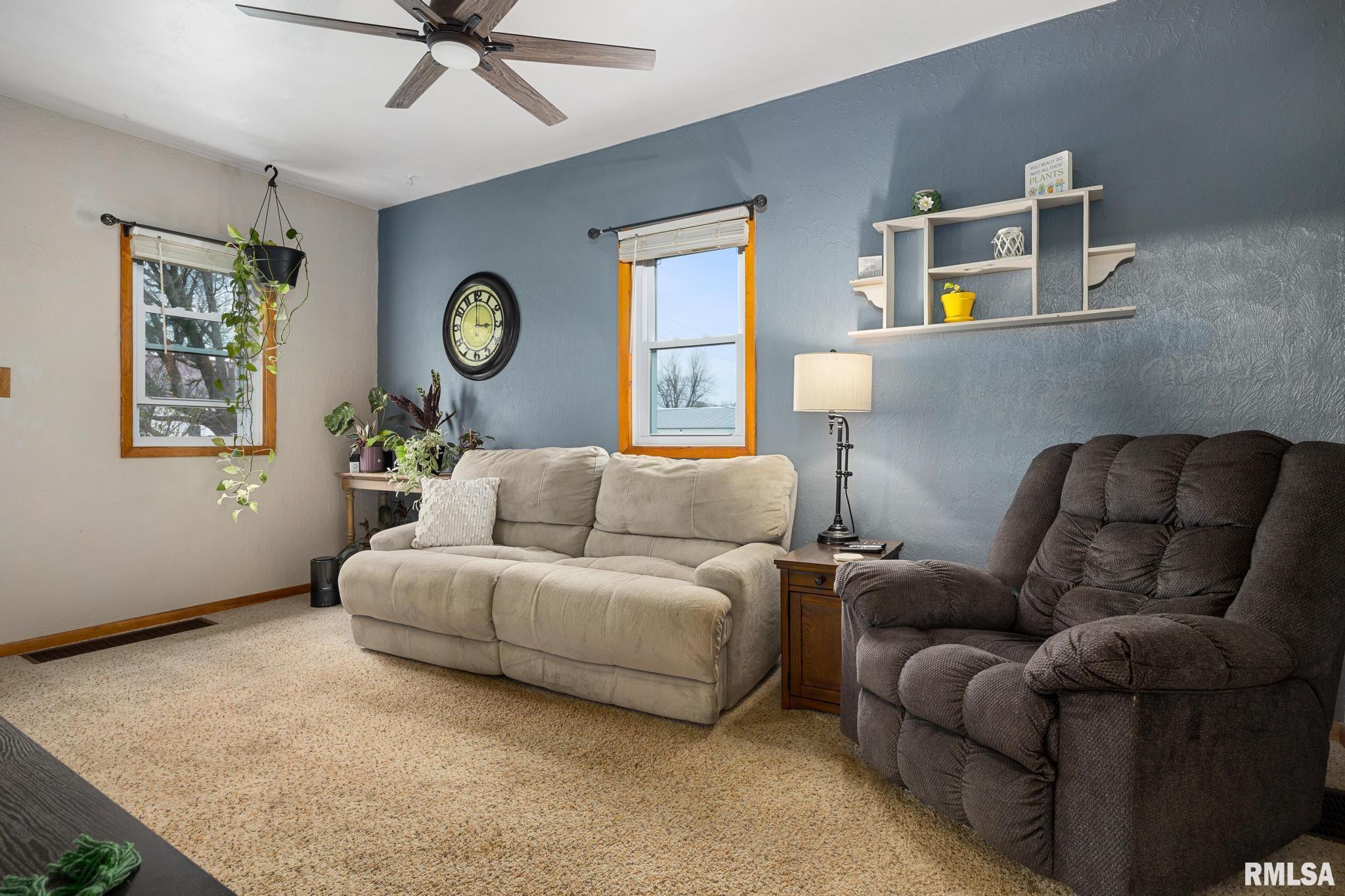 706 North State Street Roanoke, IL 61561 - Photo 12 of 34