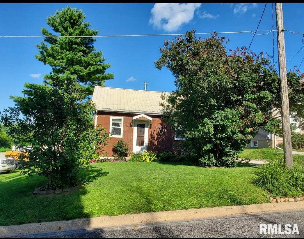 706 North State Street Roanoke, IL 61561 - Photo 5 of 34