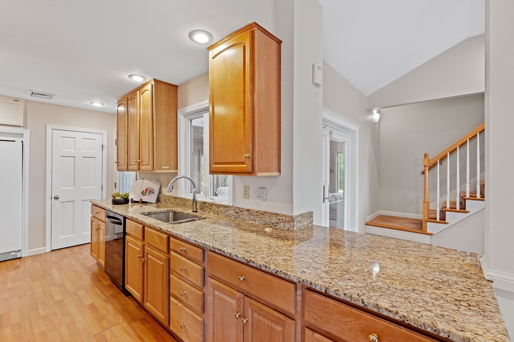 29 Longfellow Road Sudbury, MA 01776 - Photo 11 of 32 Gallery Image 11