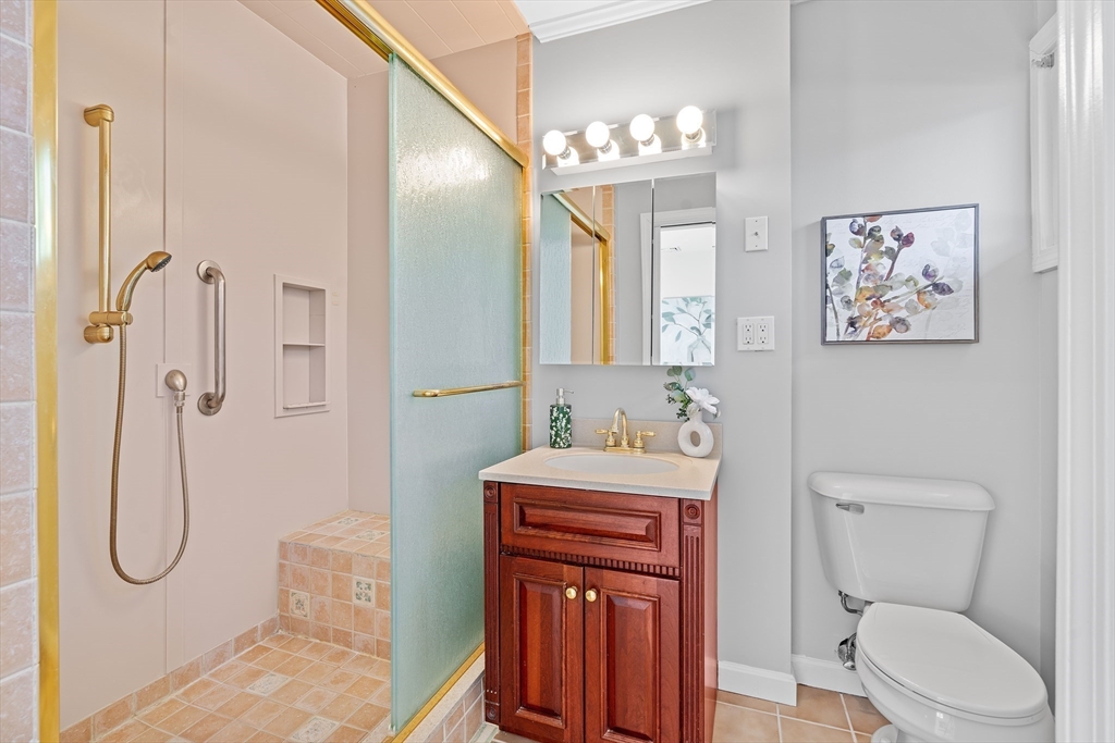 29 Longfellow Road Sudbury, MA 01776 - Photo 16 of 32 Gallery Image 16