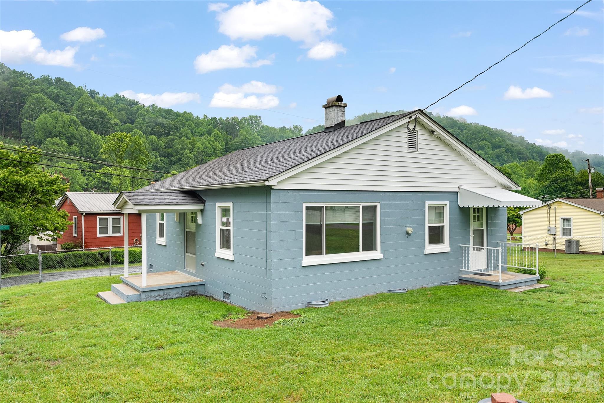 34 Stephens Road Waynesville, NC 28786 - Photo 2 of 16
