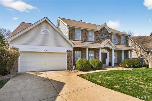 $699,000 | 764 Charleston Oaks Drive, Ballwin, MO 63021