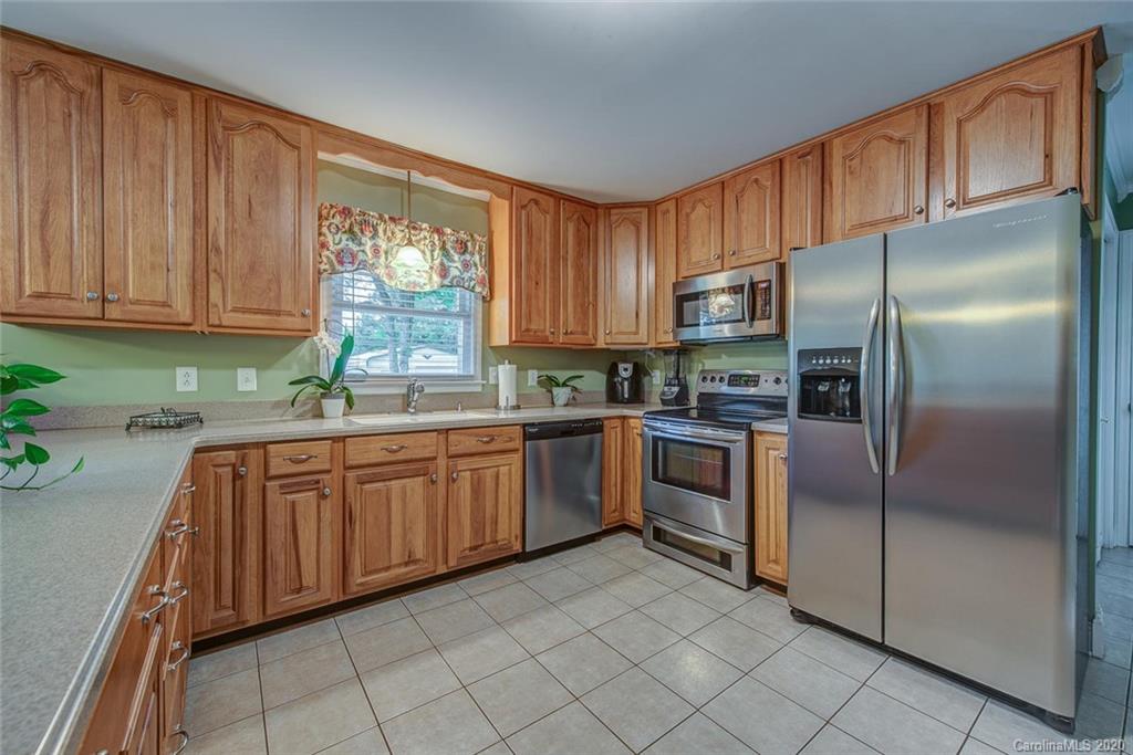 1103 Kelly Road Mount Holly, NC 28120 - Photo 14 of 25 Gallery Image 14