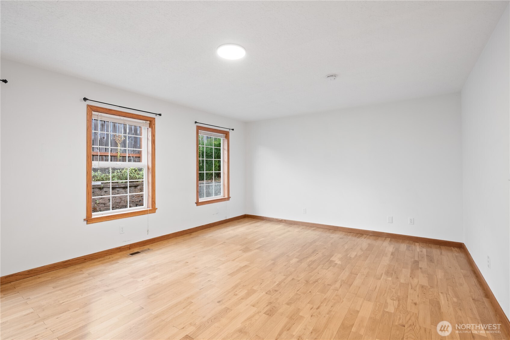 215 Paxton Road Kelso, WA 98626 - Photo 18 of 37 Gallery Image 18