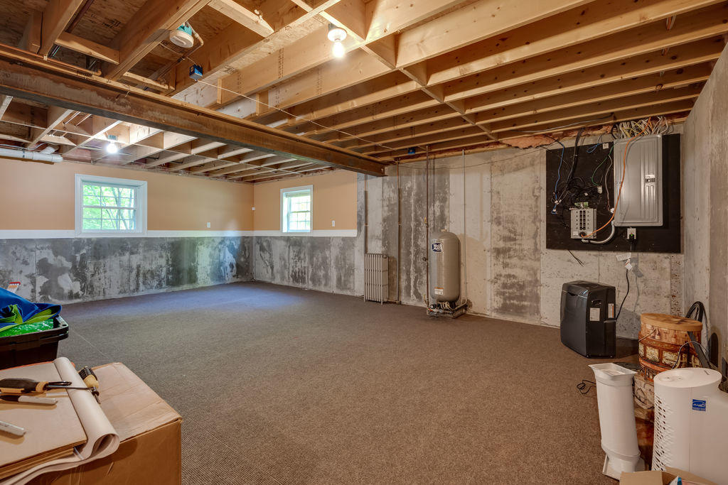 6 Lockland Drive Windham, ME 04062 - Photo 28 of 31 044_6locklanddrwindham-19