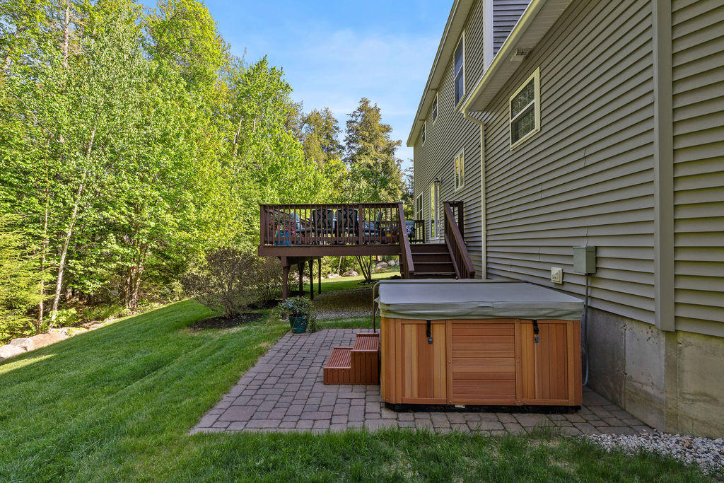 6 Lockland Drive Windham, ME 04062 - Photo 29 of 31 045_6locklanddrwindham-21