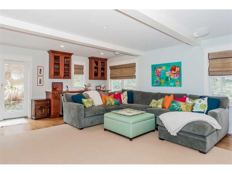 16 Locust Hill Road Darien, CT 06820 - Photo 11 of 25 a living room with furniture and a couch