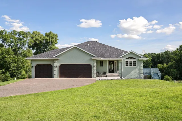 $485,000 | 51823 Birch Avenue, Rush City, MN 55069